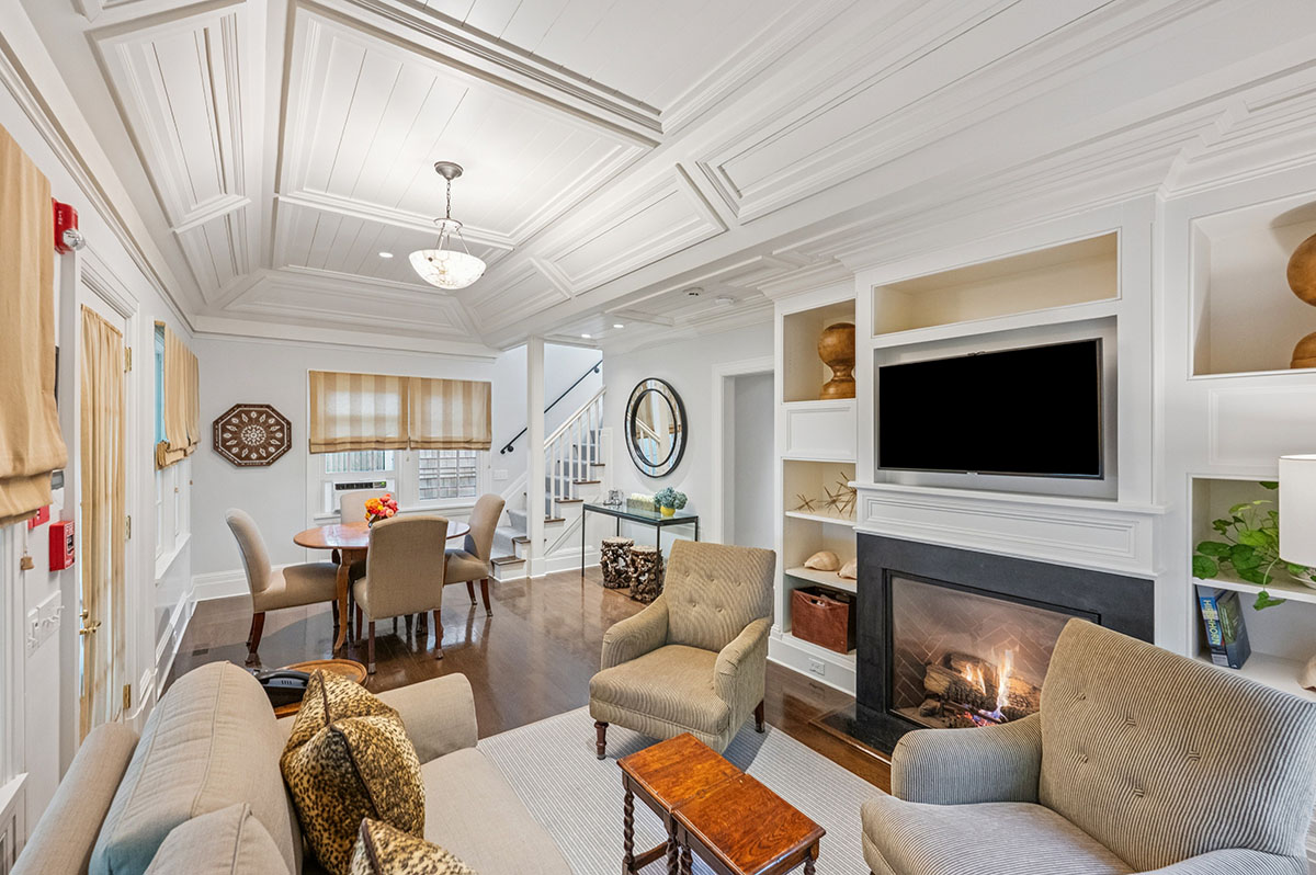 145-The Carriage House 1770 House 2950 Luxury inn and dining destination in the Hamptons