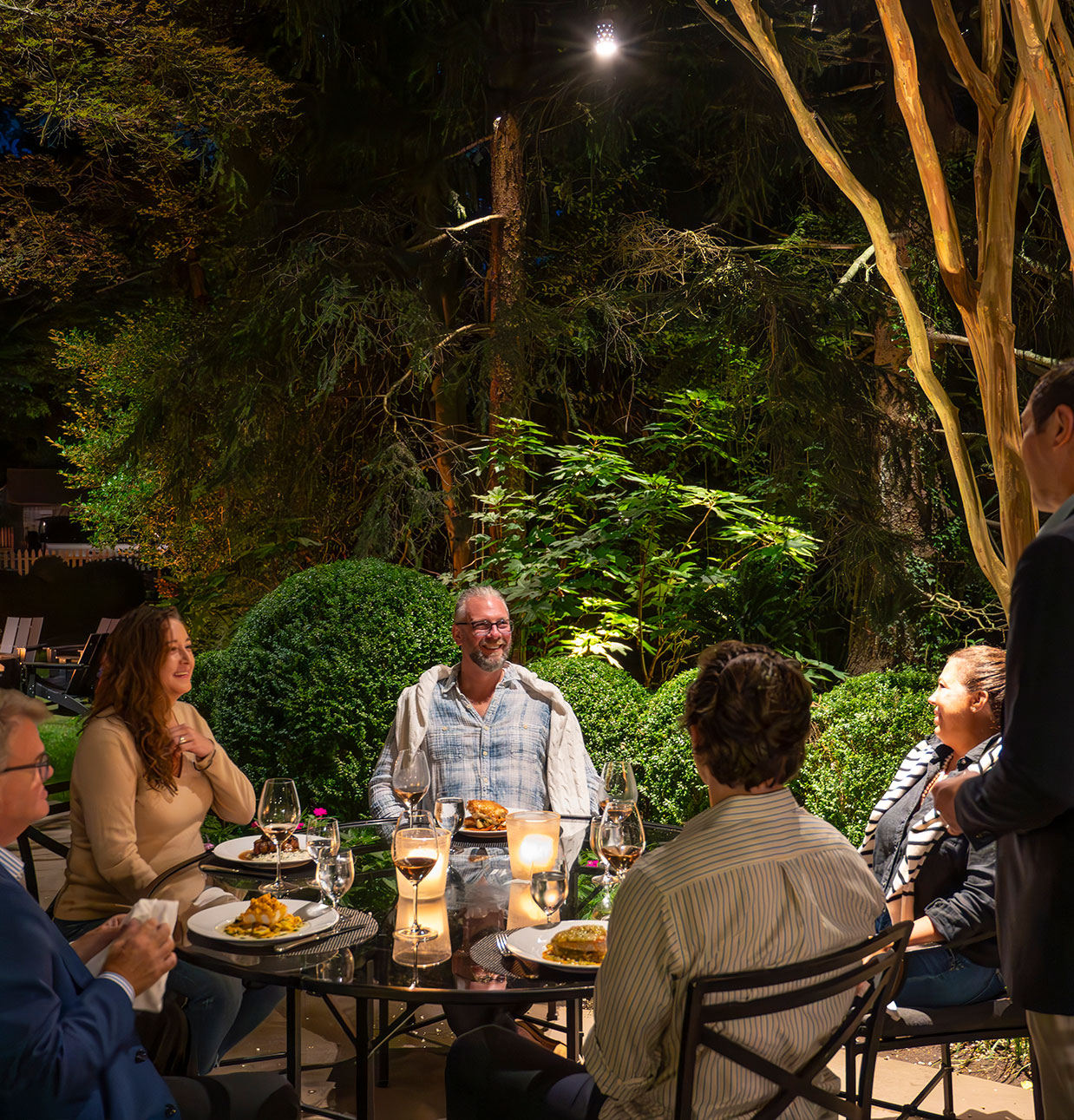 High-end dining and overnight accommodations in the Hamptons