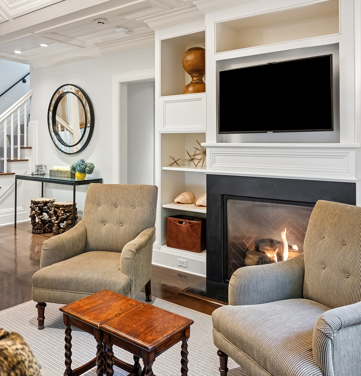 Hamptons inn offering refined dining and accommodations