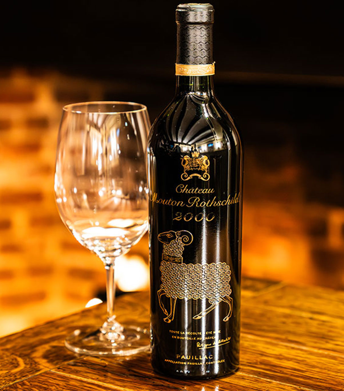 Upscale restaurant and boutique inn experience in the Hamptons