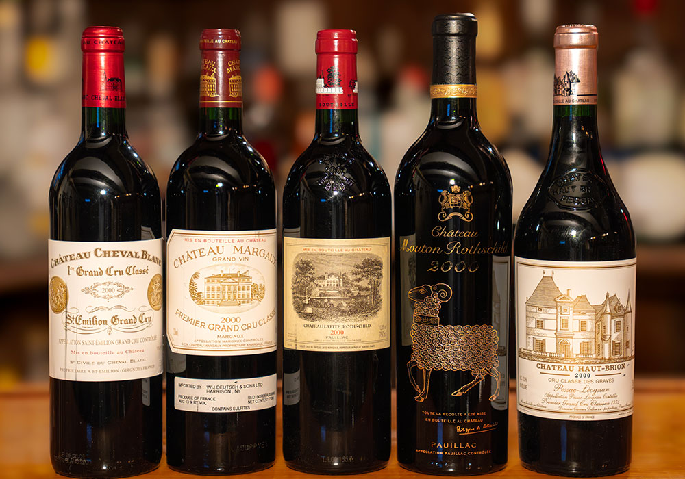 Upscale restaurant and boutique inn experience in the Hamptons